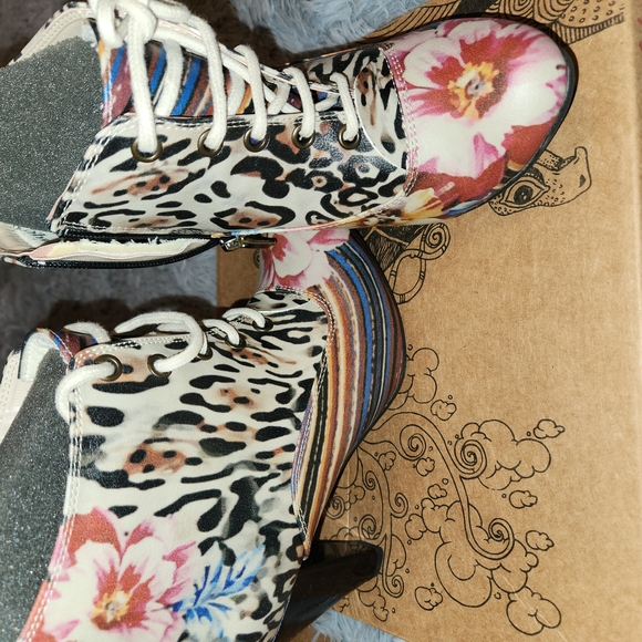 Goby Shoes - Black and White Ankle Boots with Leopard Print